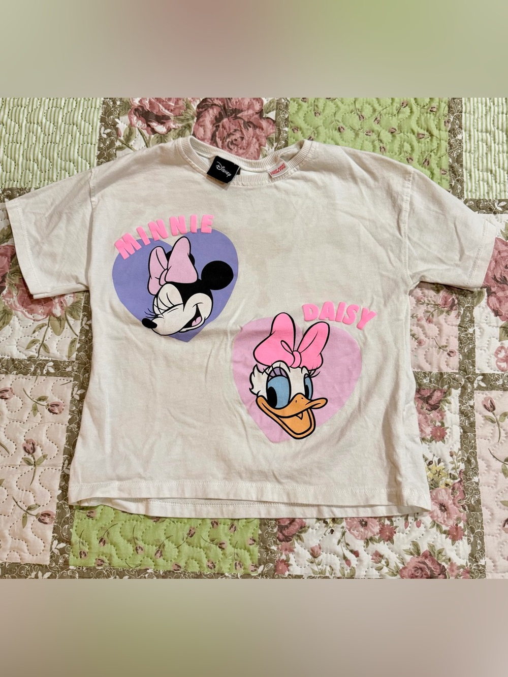 Disney White Tee with Minnie & Daisy Hearts -Size 6 years -Zara